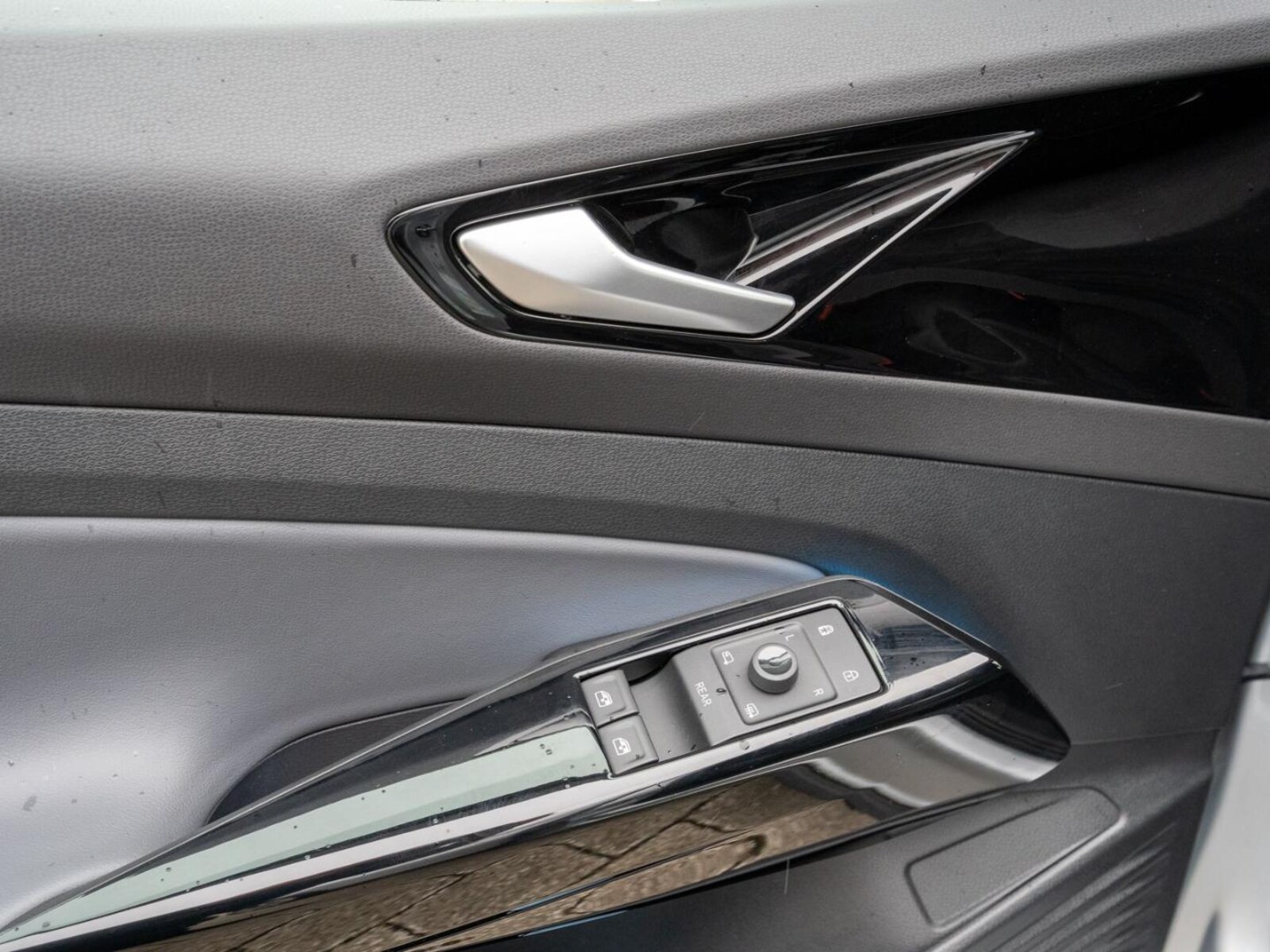Volkswagen ID.4 – Bild 11