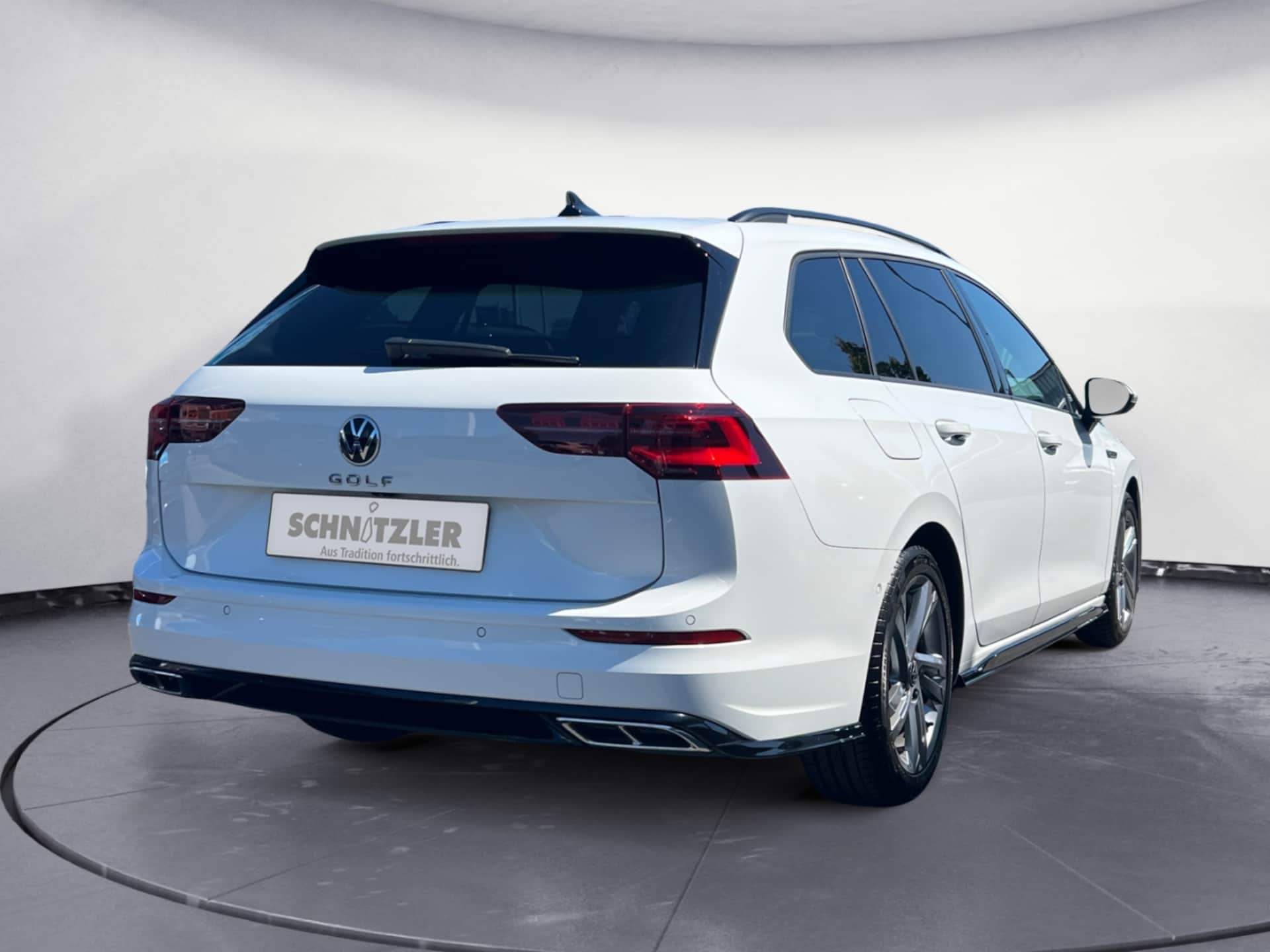 Volkswagen Golf Variant R-Line