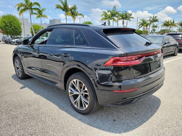 2022 Audi Q8