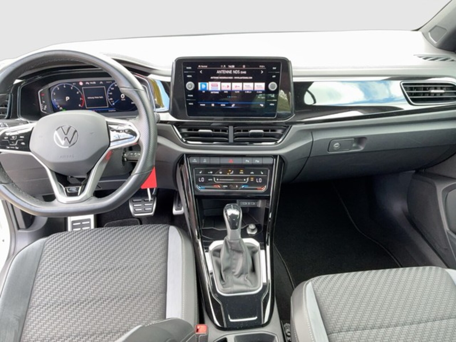 Volkswagen T-Roc Cabriolet – Bild 10