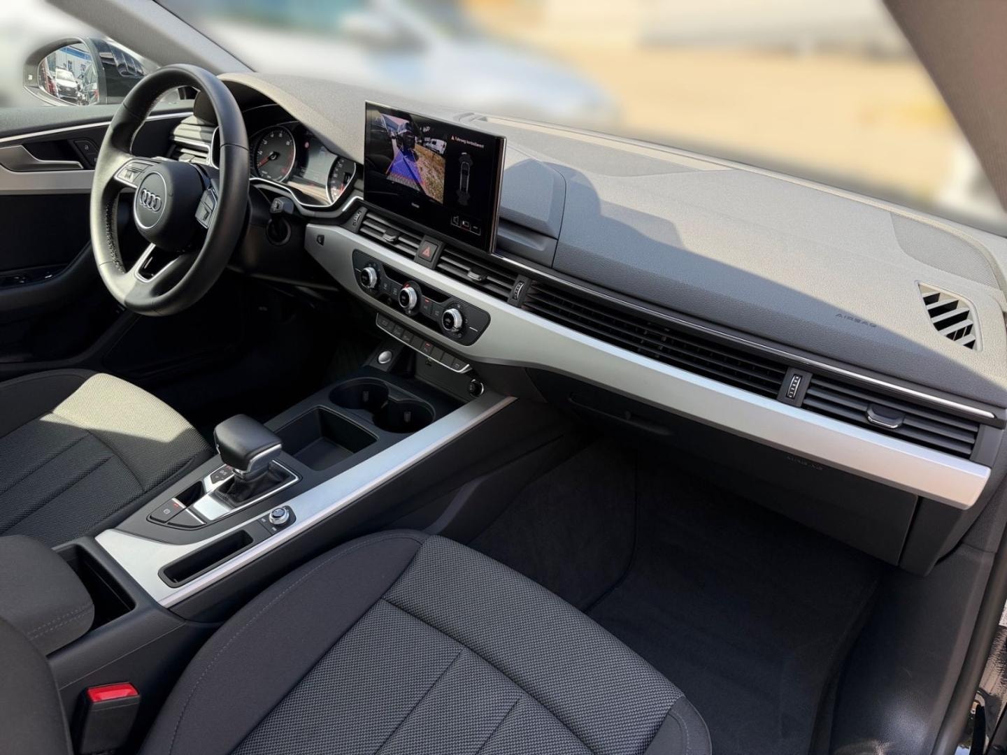 Bild über Audi A5 Sportback 40 TFSI S tronic - für weitere Informationen kontaktieren Sie den Audi Partner