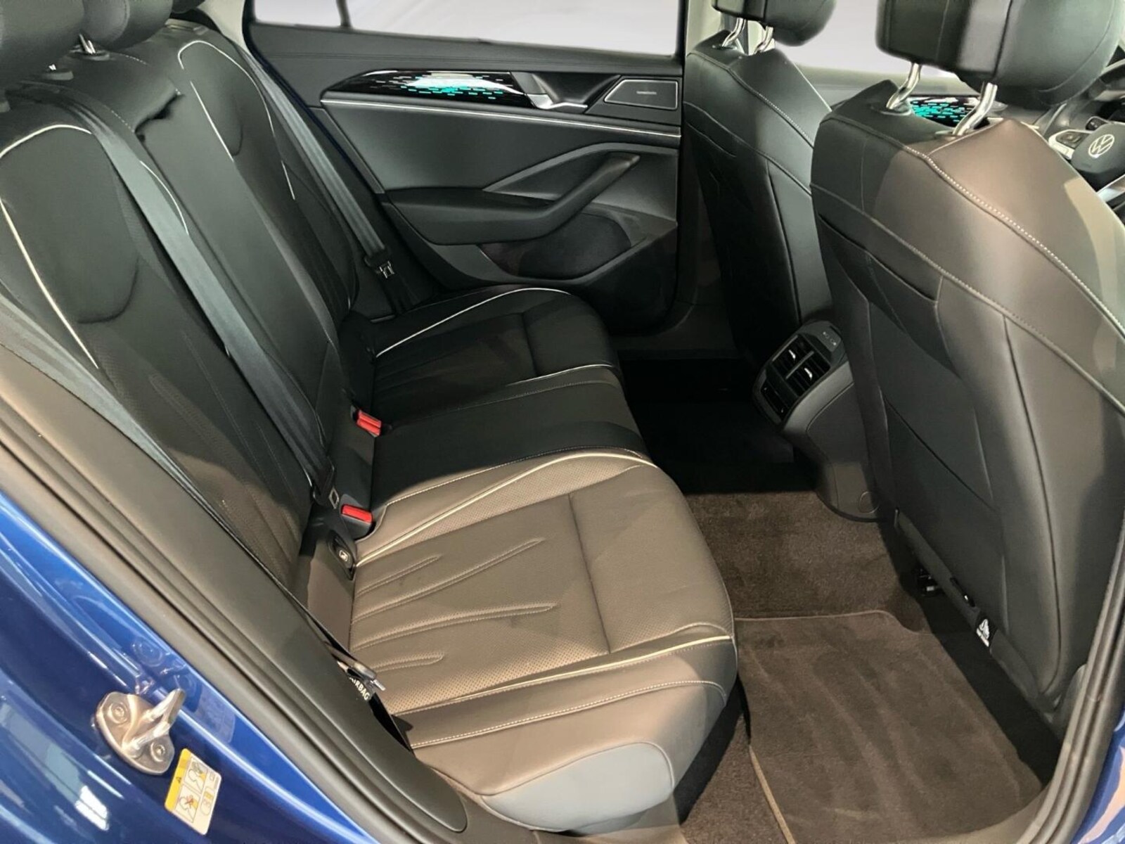 Volkswagen Passat – Bild 10