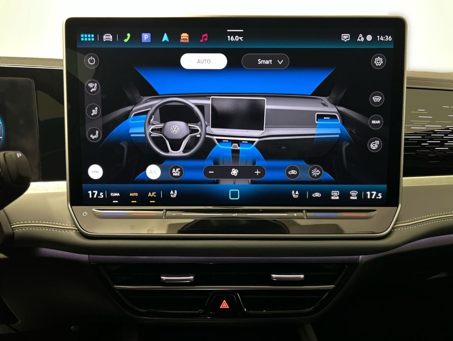 Volkswagen Passat Elegance