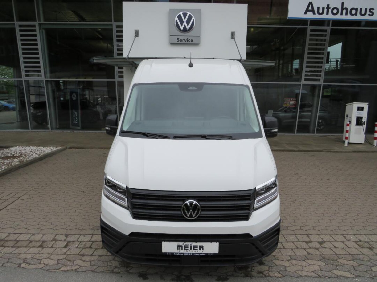 Volkswagen Crafter Kasten mittlerer Radstand – Bild 2