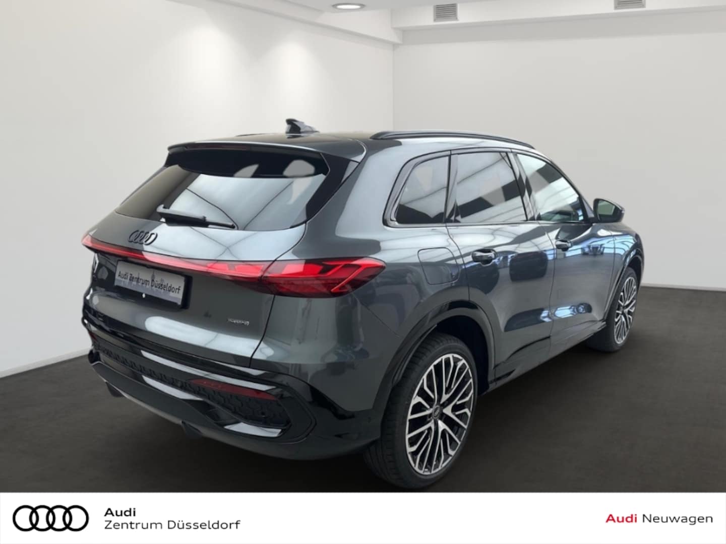 Bild über Audi Q5 SUV TDI quattro 150 kW S tronic - für weitere Informationen kontaktieren Sie den Audi Partner