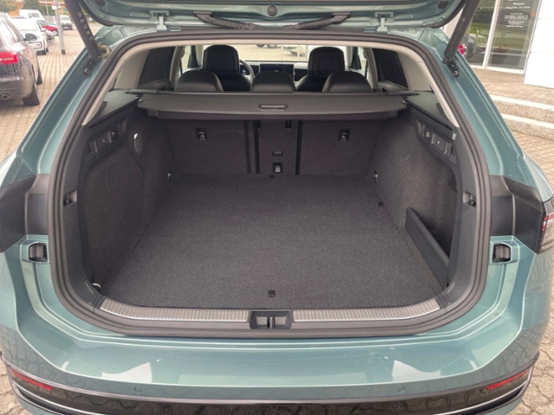 Volkswagen Passat Elegance