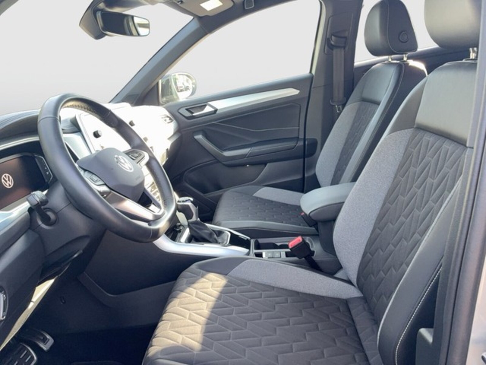 Volkswagen T-Roc – Bild 8