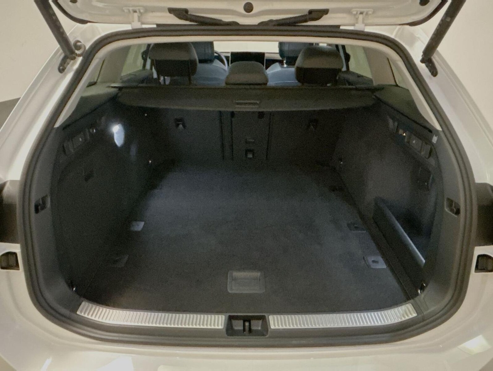 Volkswagen Passat – Bild 18