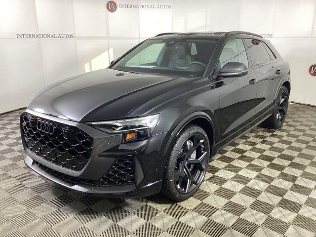 2026 Audi RS Q8 -'s photo