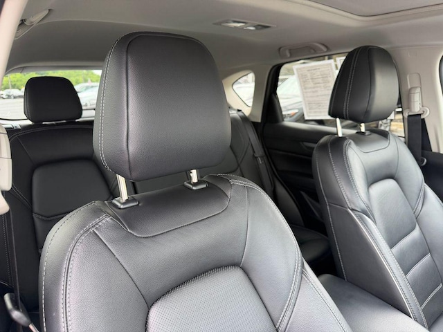 2025 Mazda CX-5 S Preferred package - Photo 16