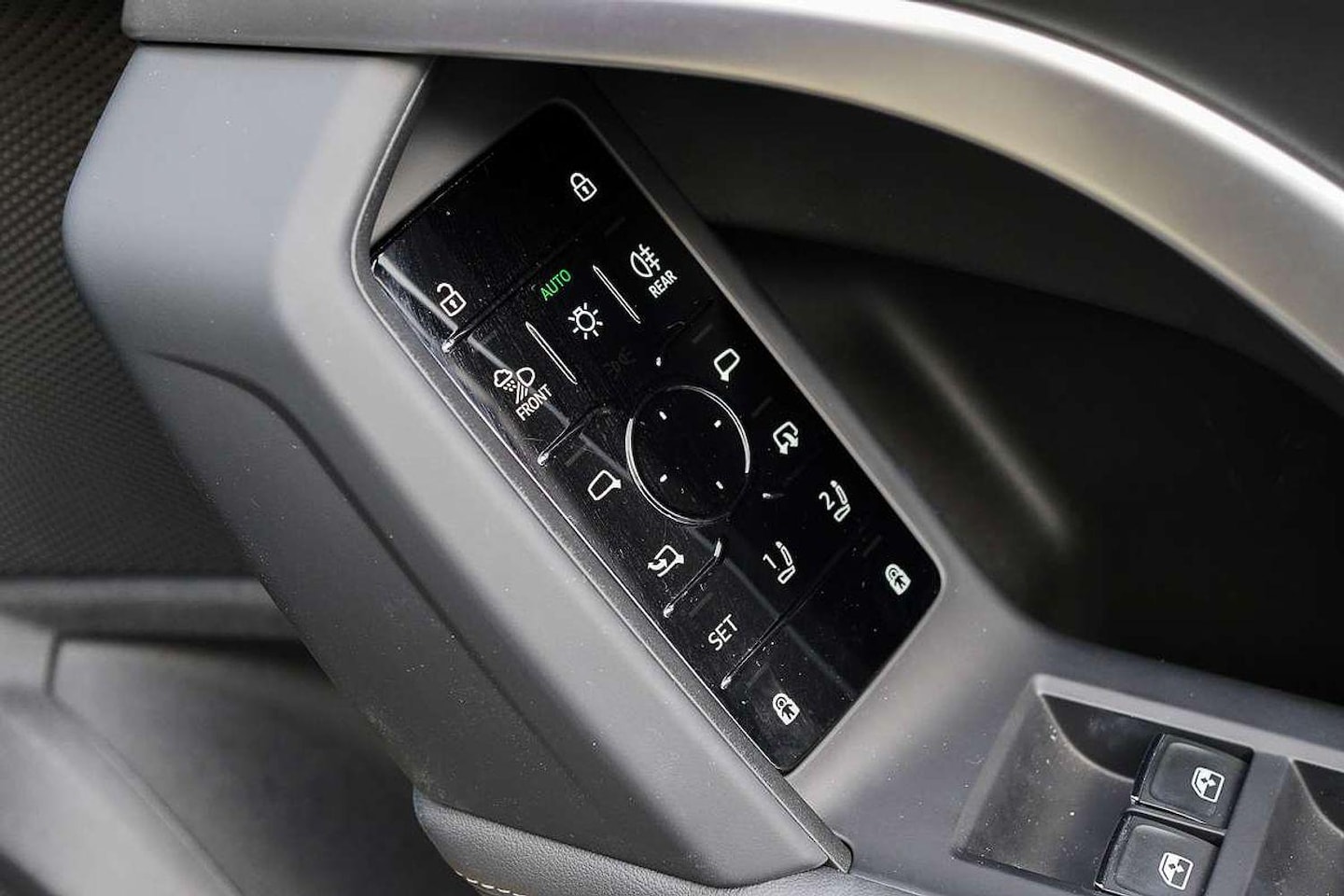 Image about Audi Q5 SUV TFSI 150 kW