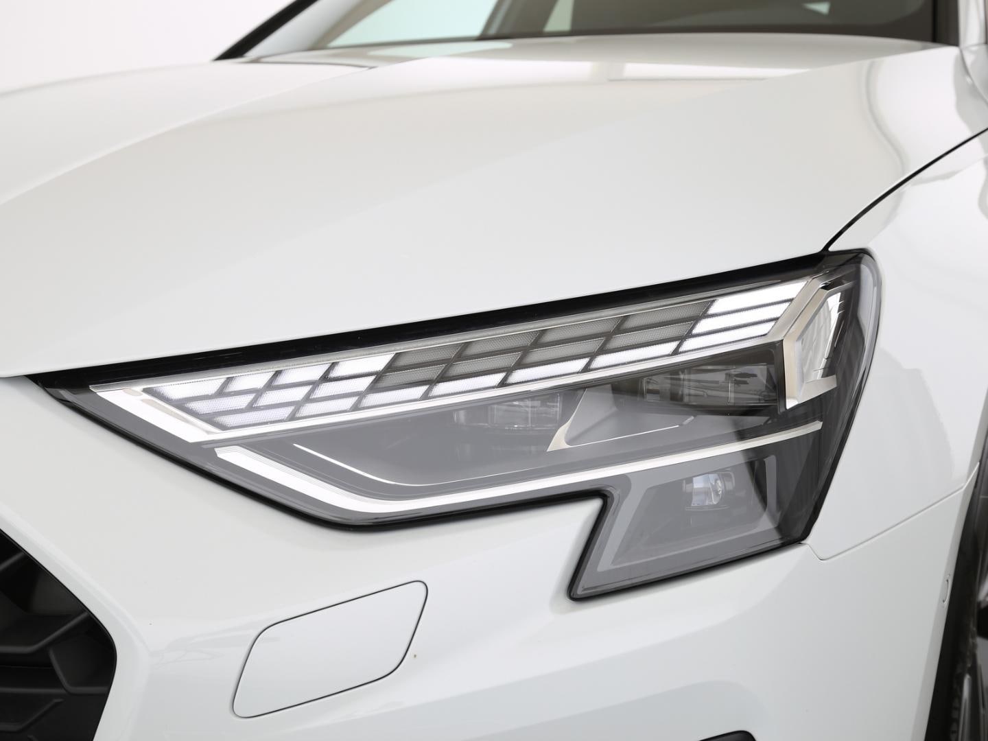 Bild über Audi A3 Sportback TFSI e 40 TFSI e S tronic - für weitere Informationen kontaktieren Sie den Audi Partner