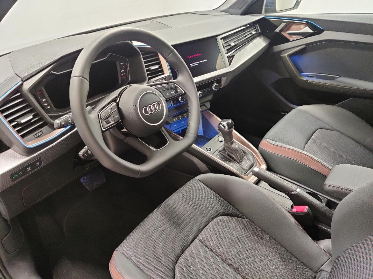 Bild über Audi A1 allstreet 35 TFSI S tronic - für weitere Informationen kontaktieren Sie den Audi Partner