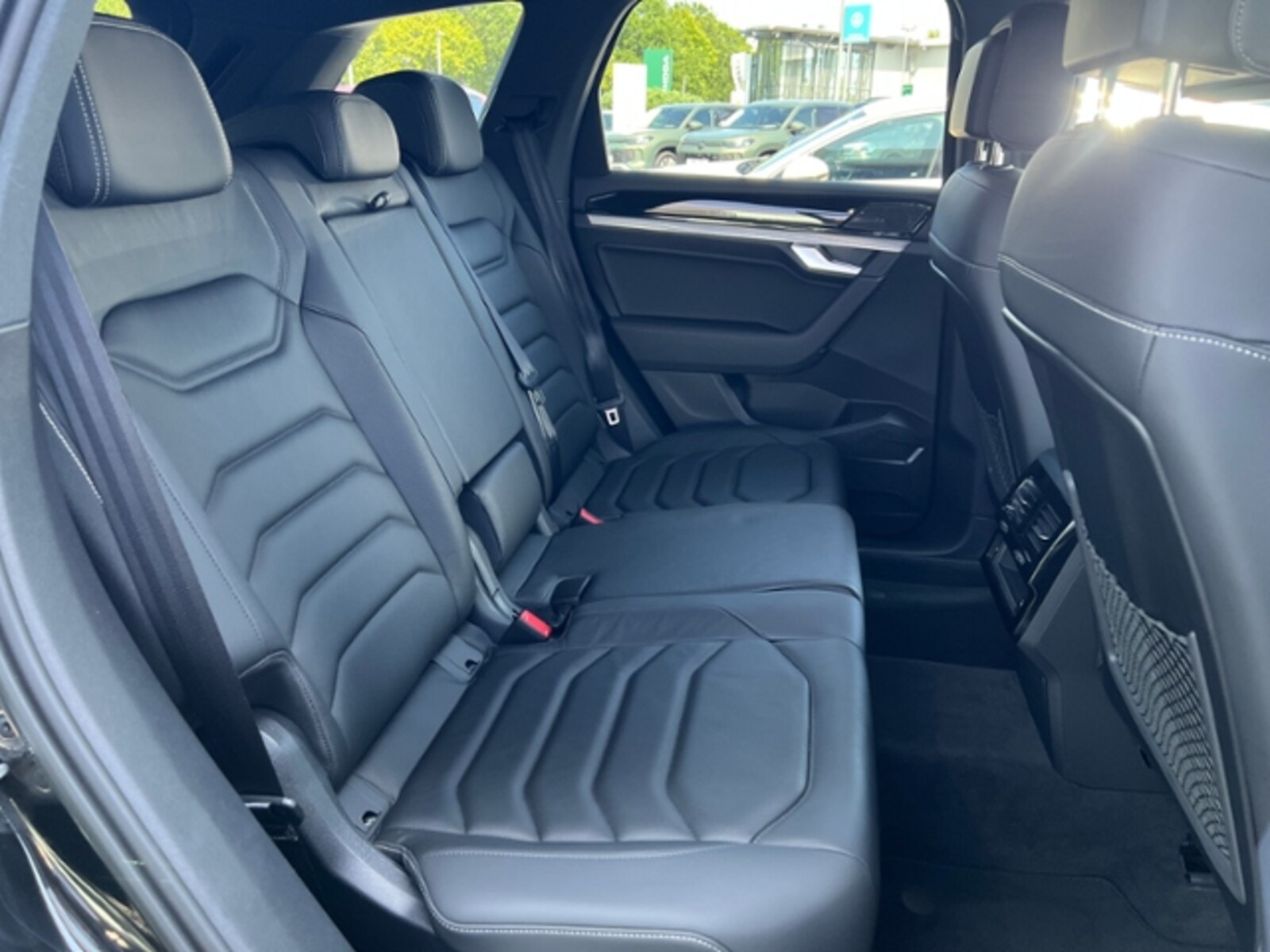 Volkswagen Touareg – Bild 10