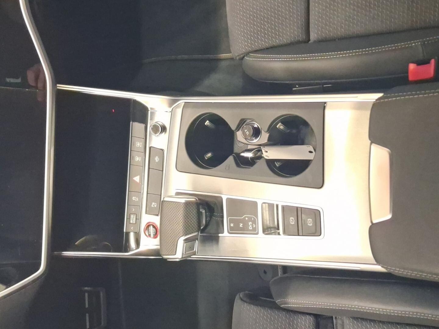 Bild über Audi S6 Avant TDI quattro tiptronic - für weitere Informationen kontaktieren Sie den Audi Partner