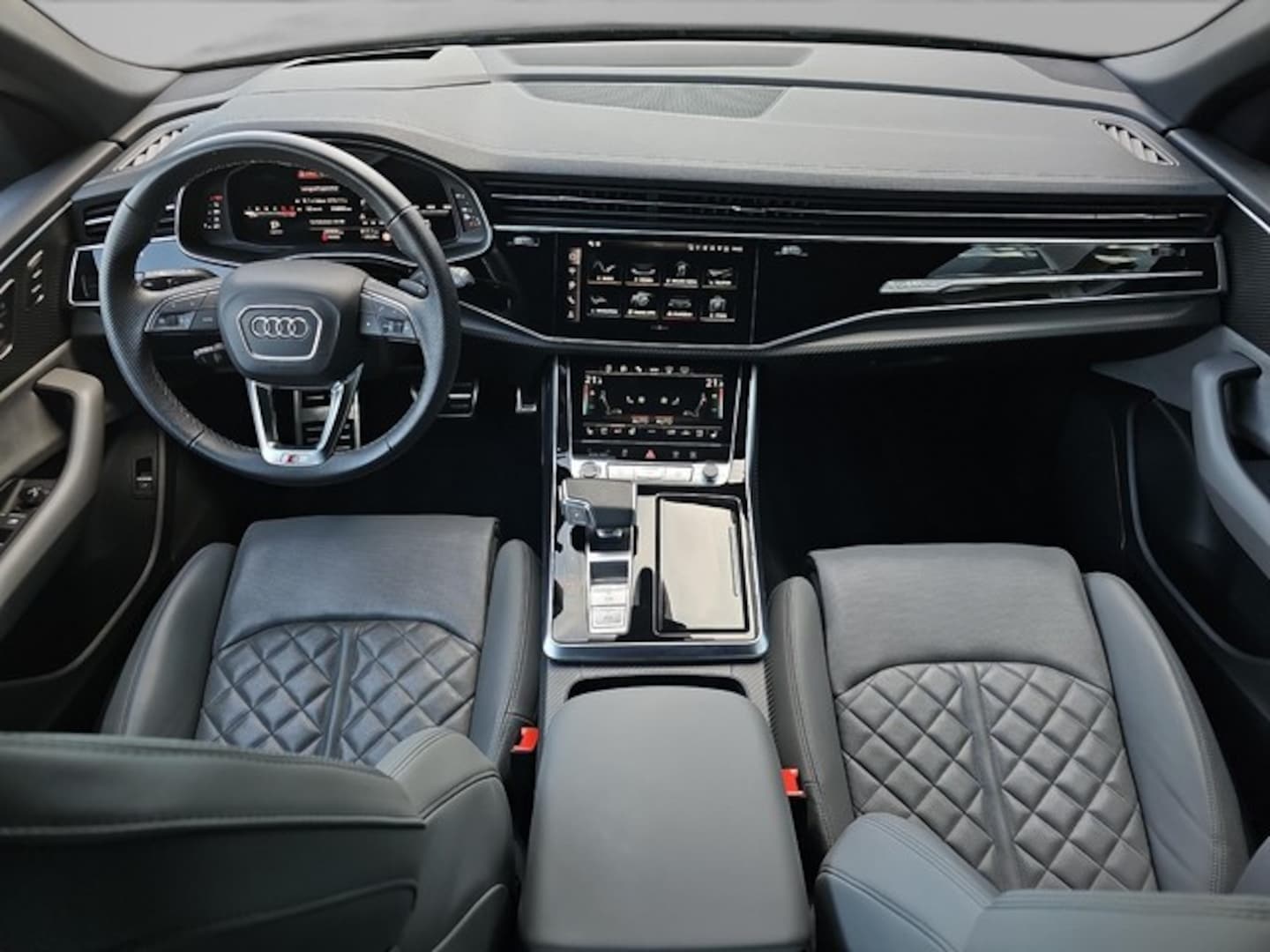 Bild über Audi Q8 SUV 50 TDI quattro tiptronic - für weitere Informationen kontaktieren Sie den Audi Partner