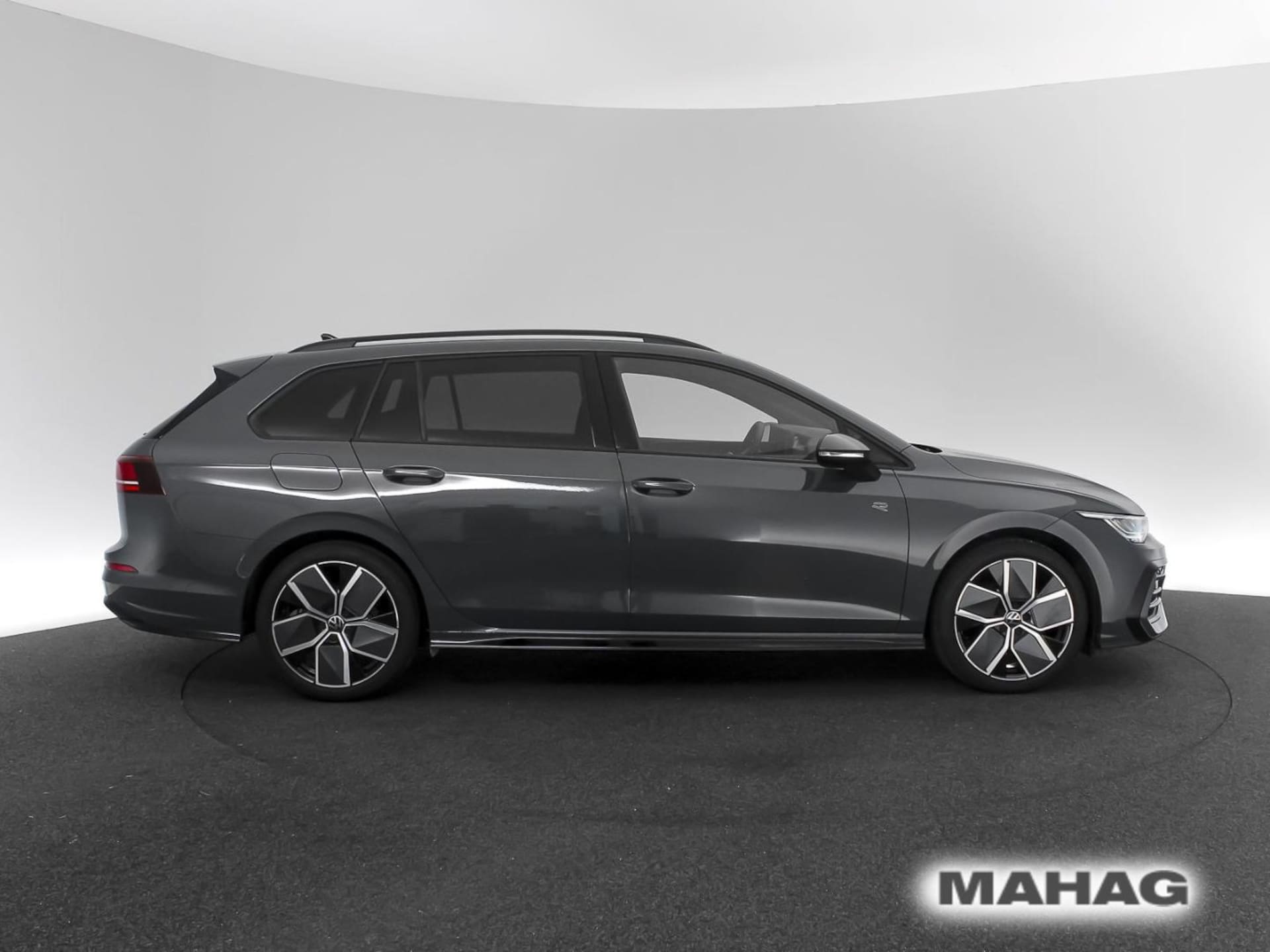 Volkswagen Golf Variant R-Line