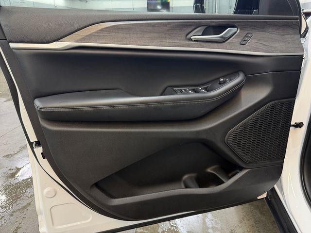 2023 Jeep Grand Cherokee Limited - Photo 25