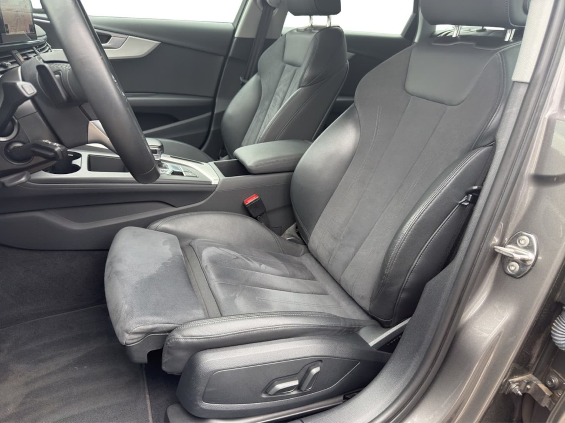 Audi A4 Avant S line