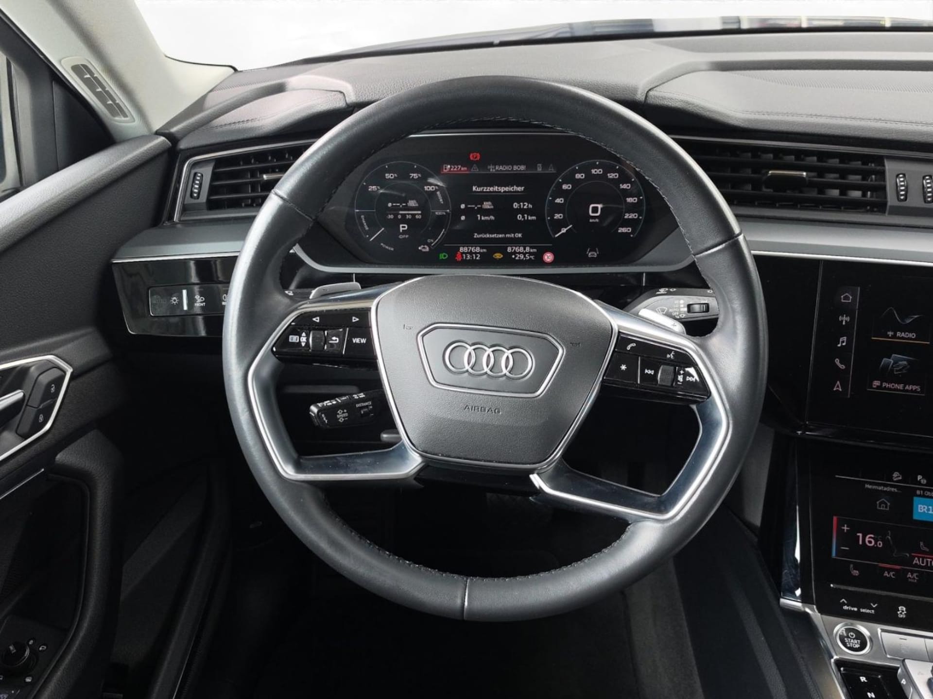 Audi Q8 e-tron Advanced