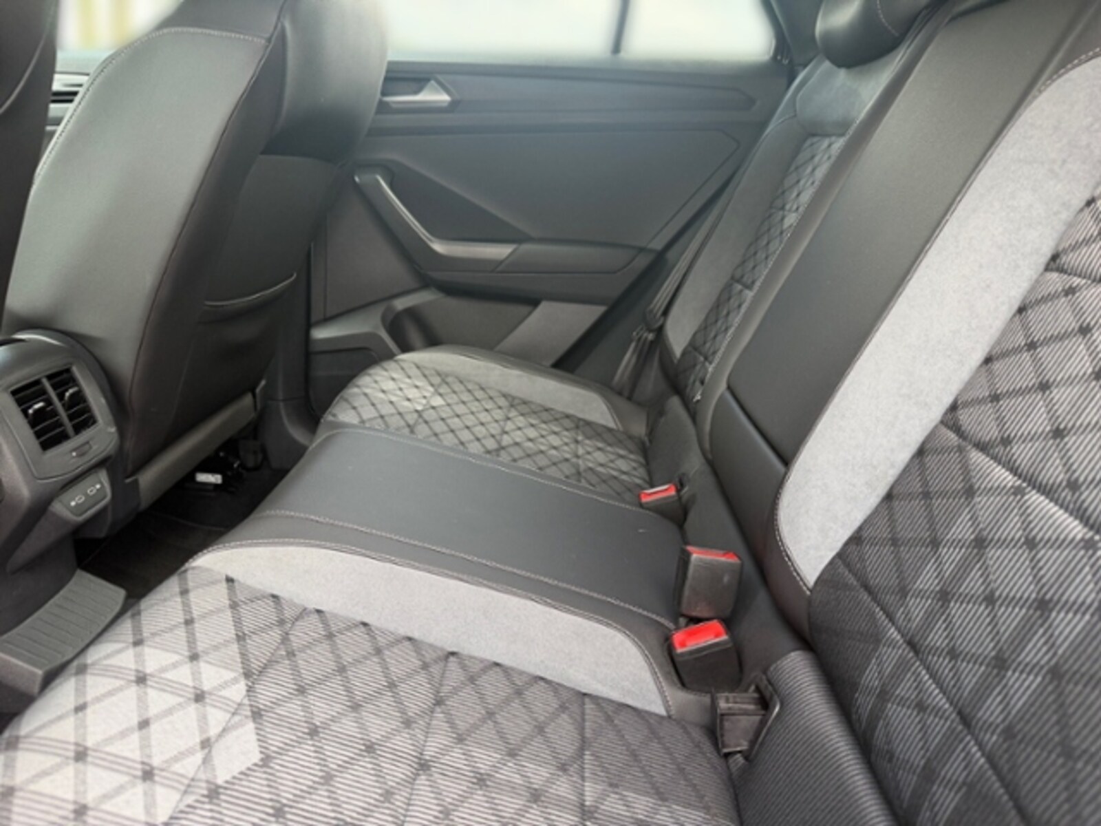Volkswagen T-Roc – Bild 16
