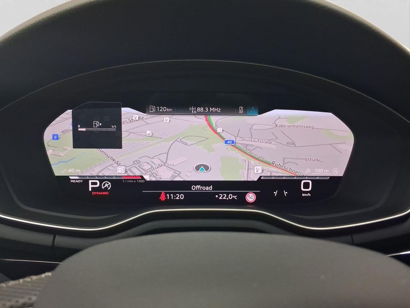 Bild über Audi A4 Avant S line 40 TFSI quattro S tronic - für weitere Informationen kontaktieren Sie den Audi Partner