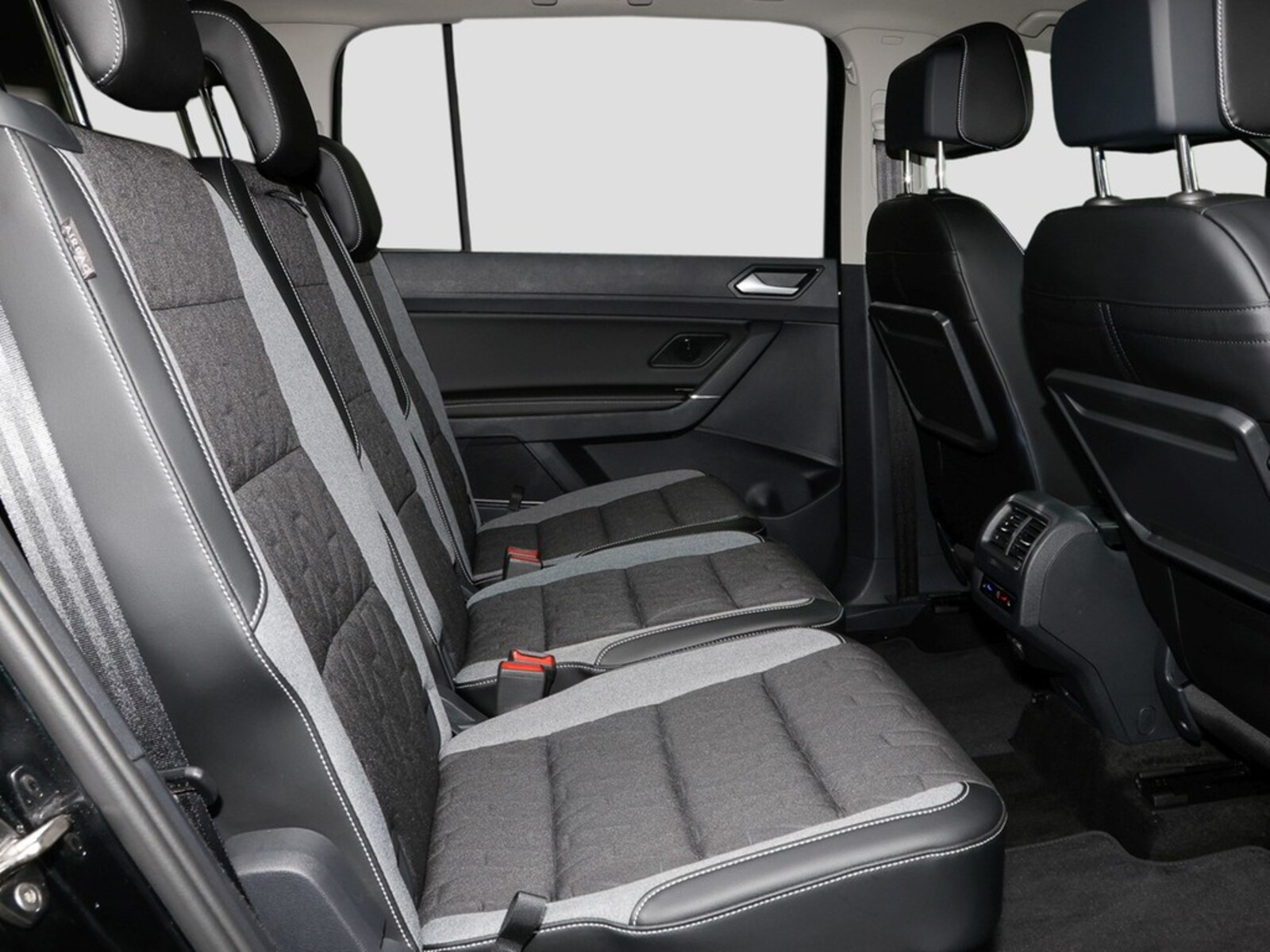Volkswagen Touran – Bild 10