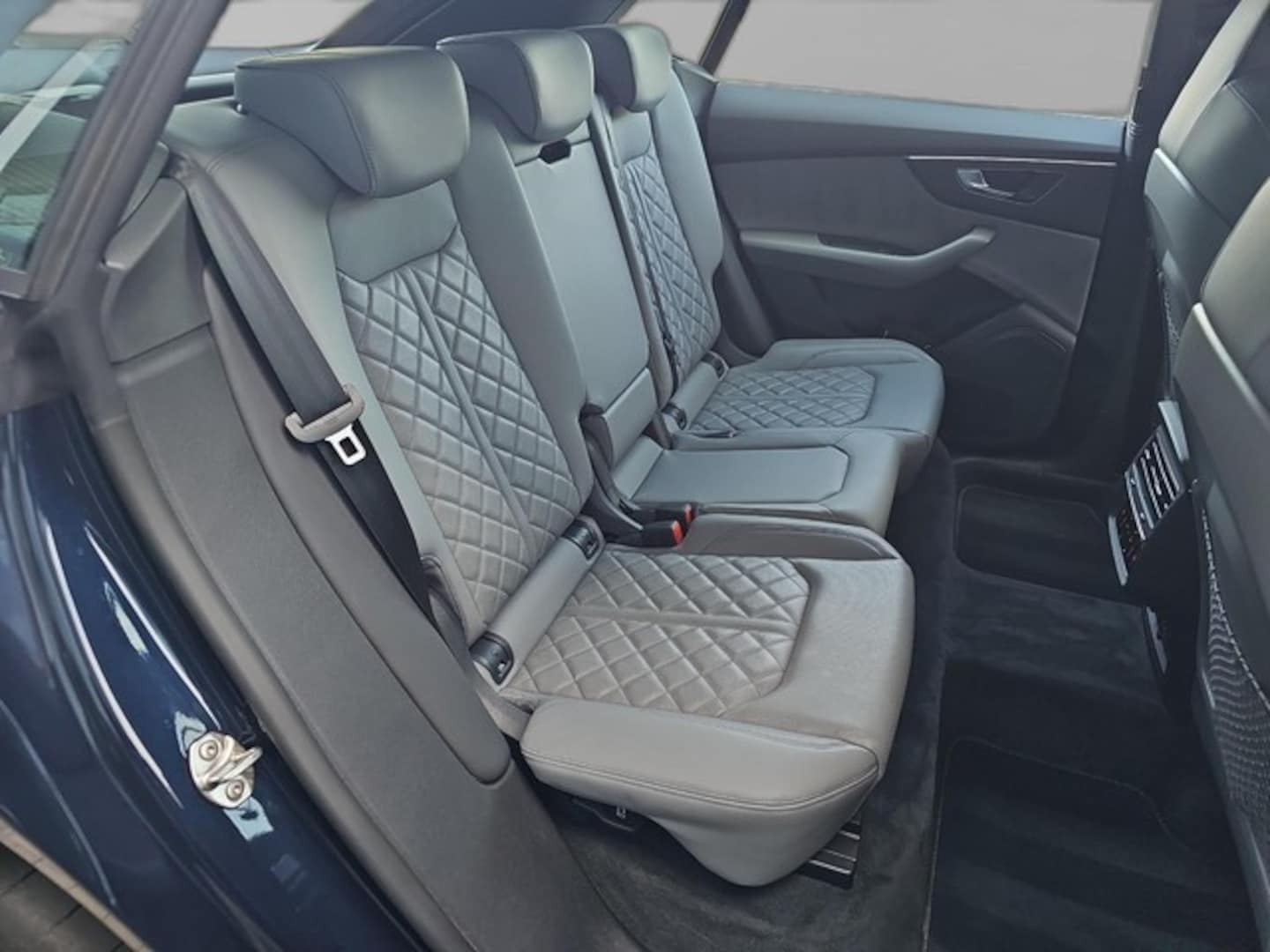 Bild über Audi Q8 SUV 50 TDI quattro tiptronic - für weitere Informationen kontaktieren Sie den Audi Partner
