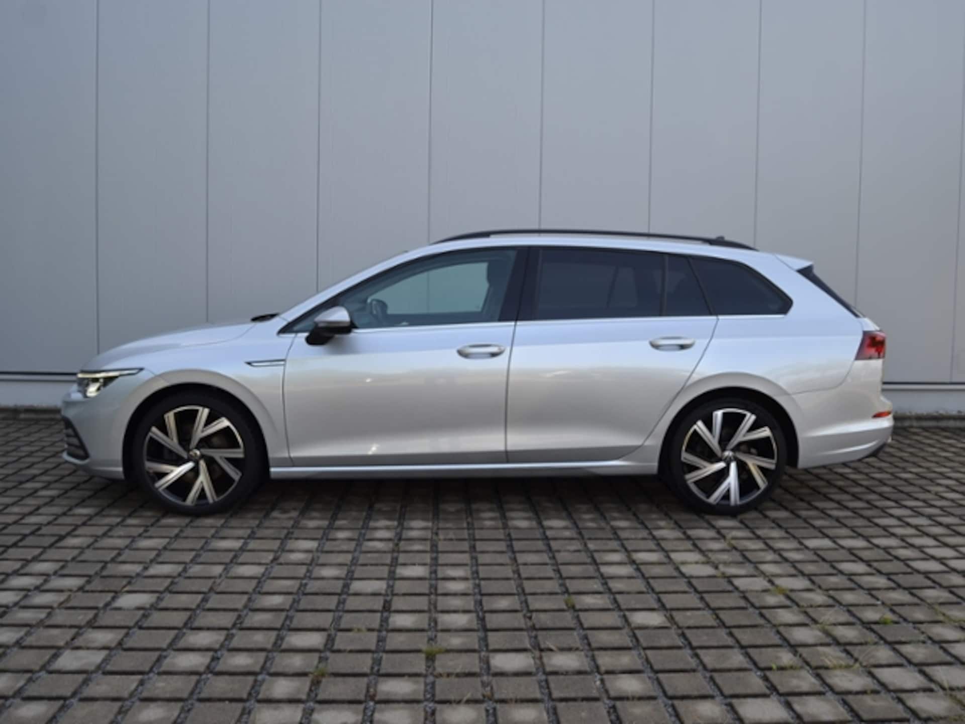 Volkswagen Golf Variant Style