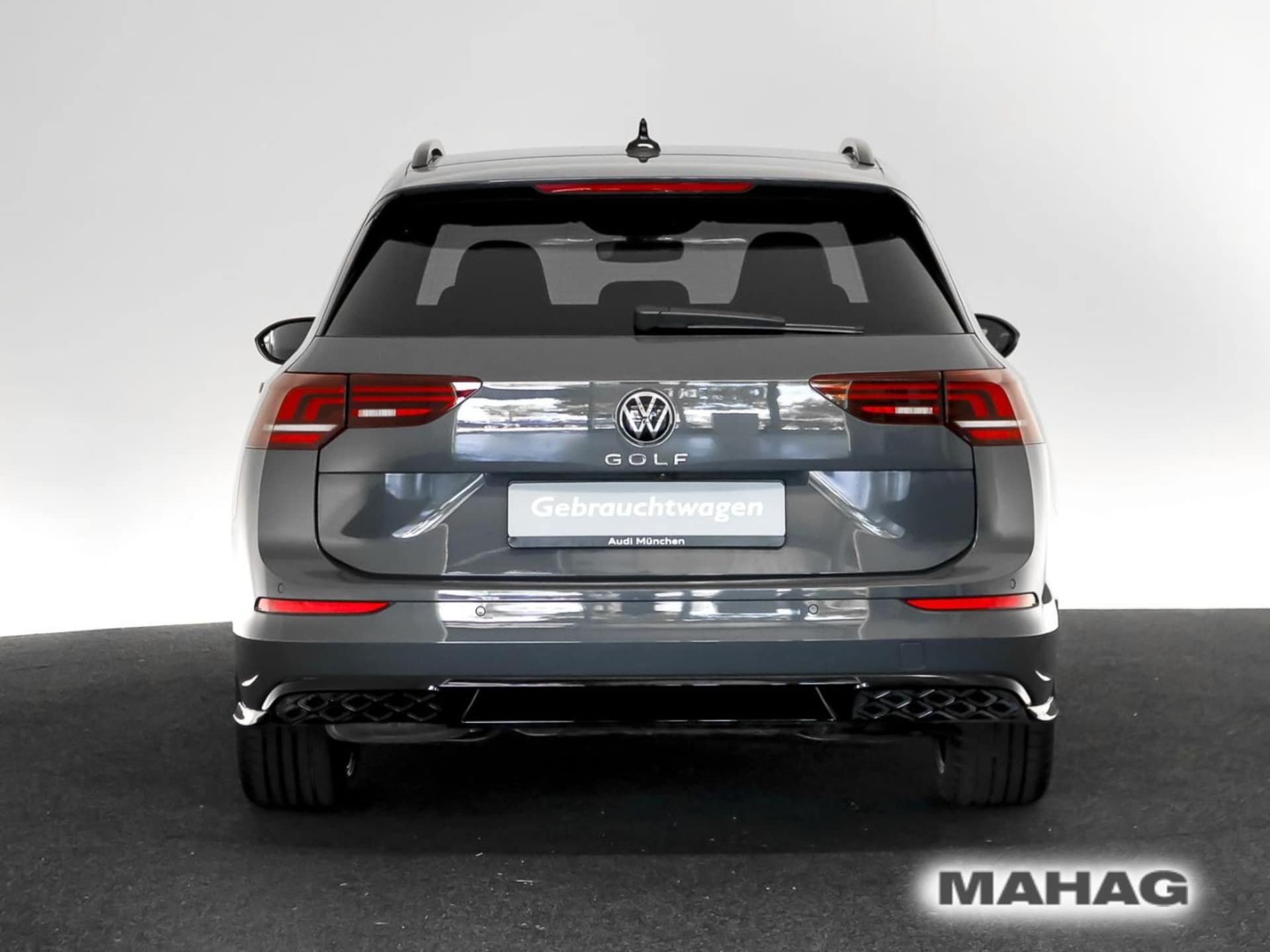 Volkswagen Golf Variant R-Line