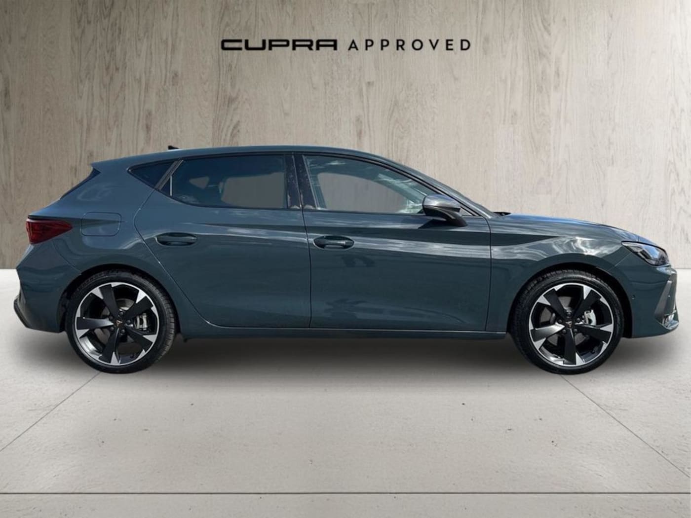 CUPRA Leon León 1.5 TSI e-Hybrid DSG 150 kW (204 CV) — photo 3