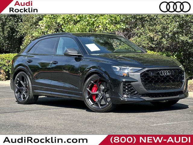 2025 Audi RS Q8 SUV performance