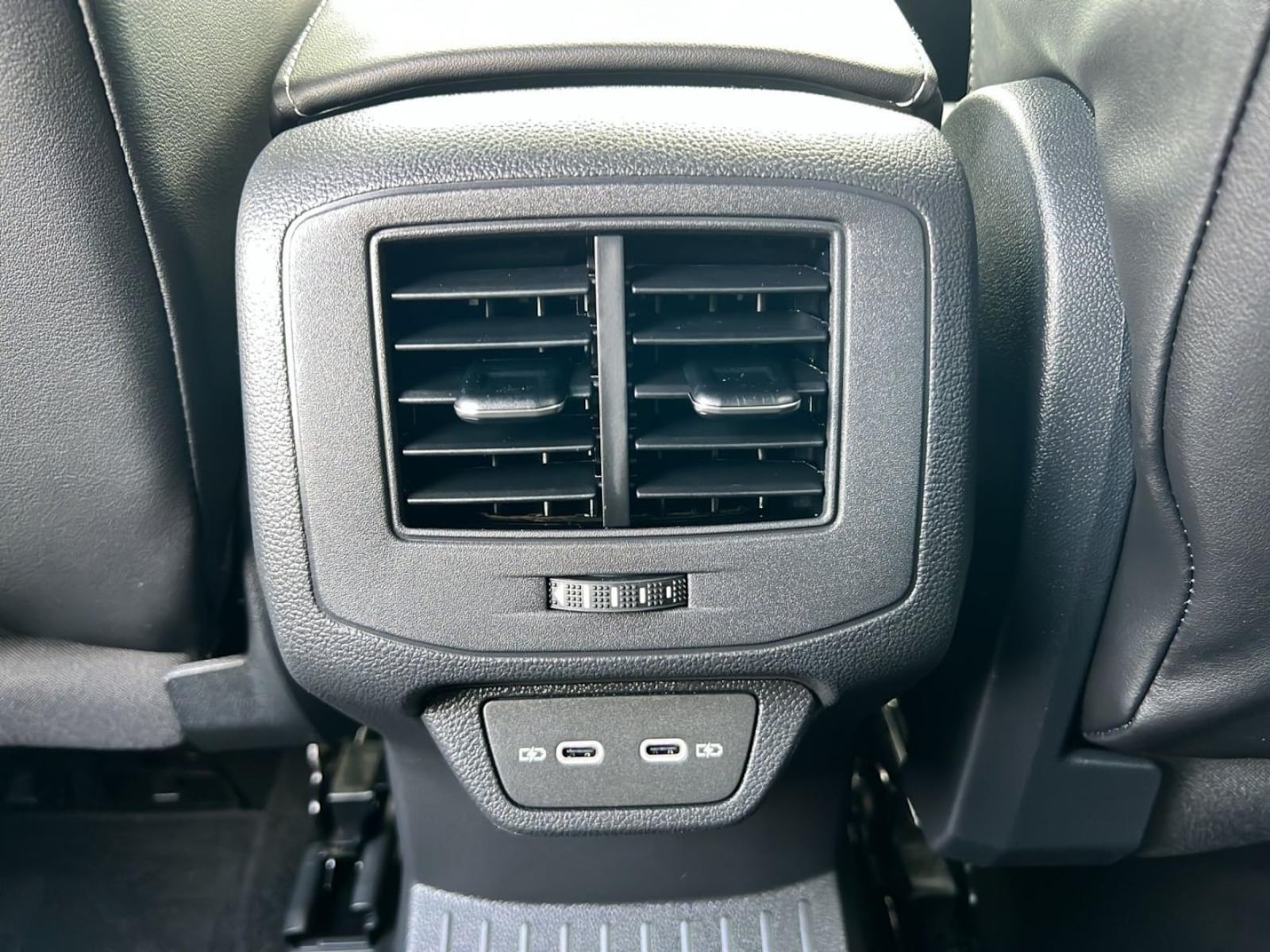 Volkswagen T-Roc – Bild 27
