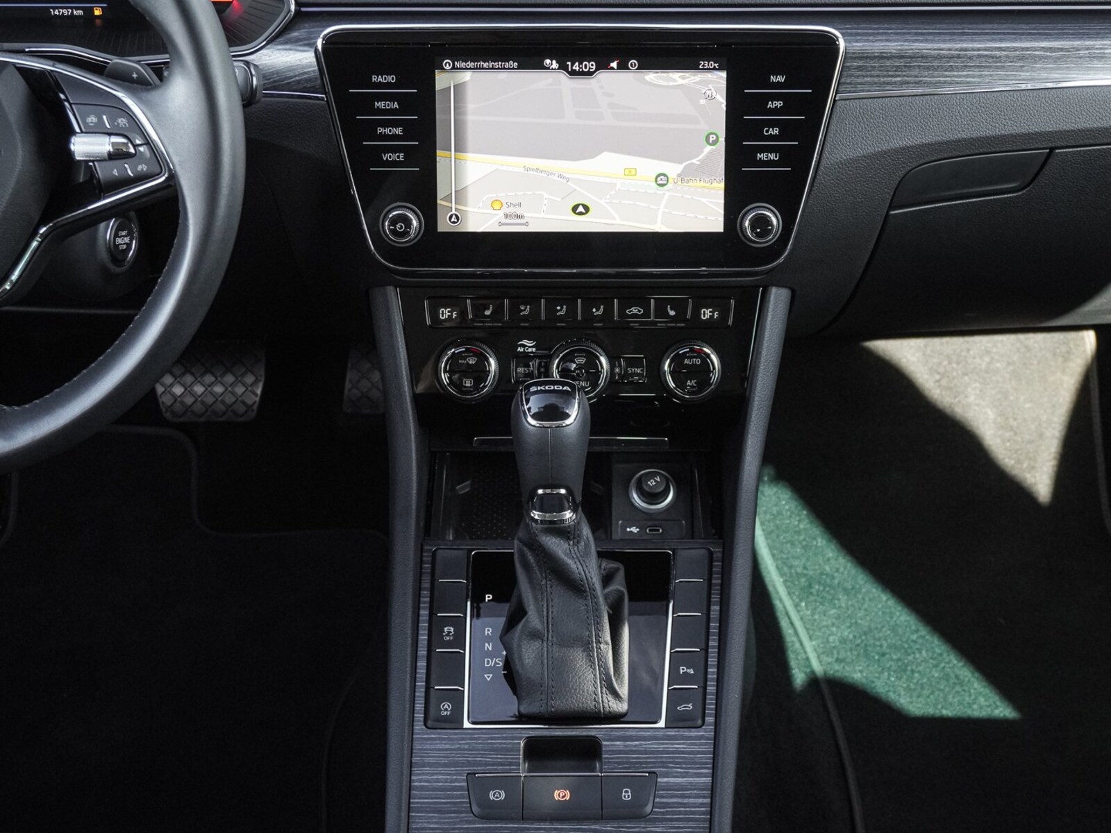 Škoda Superb Combi – Bild 15
