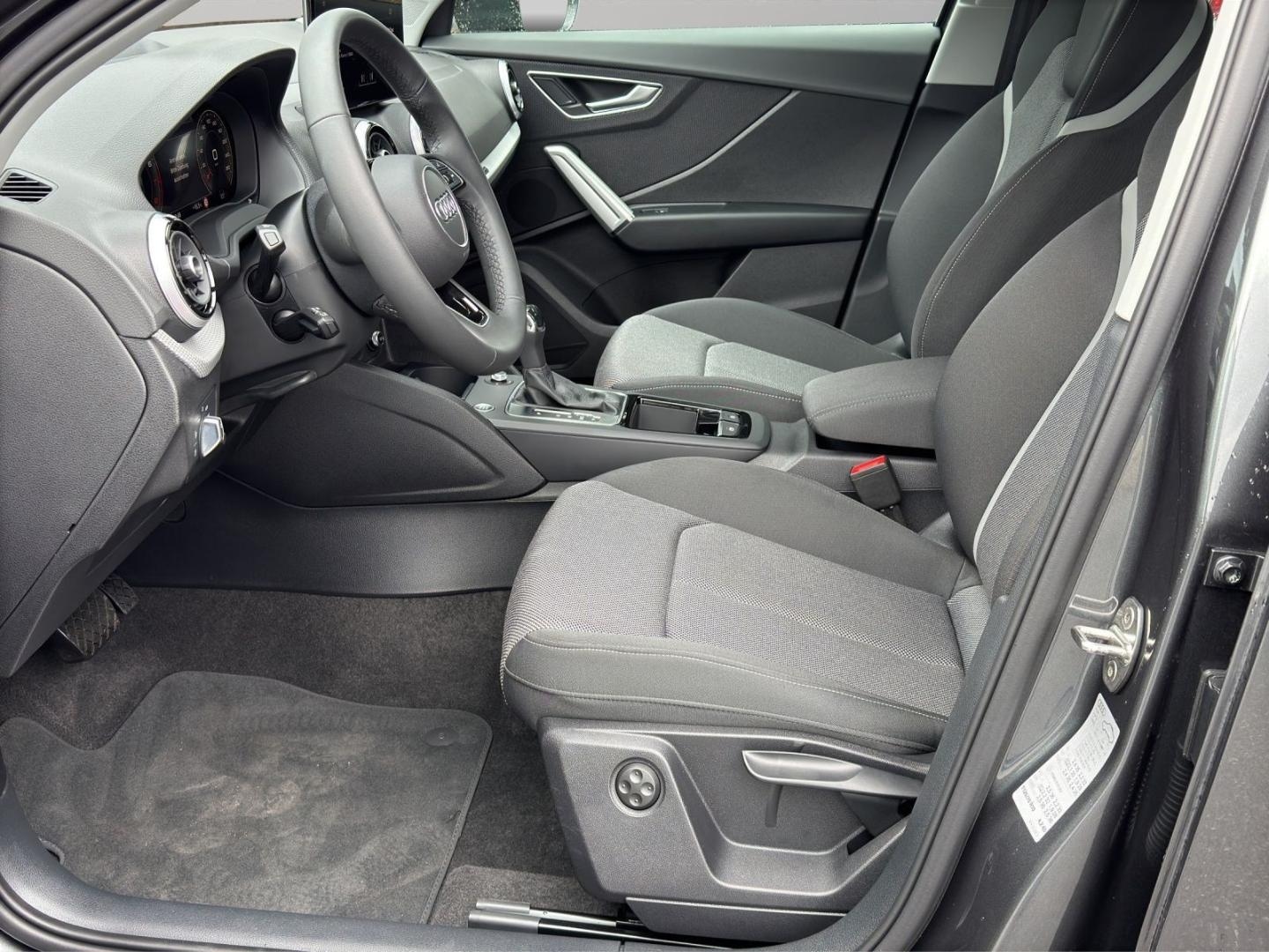 Bild über Audi Q2 S line 35 TFSI S tronic - für weitere Informationen kontaktieren Sie den Audi Partner