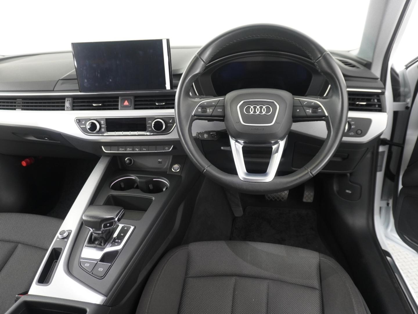 Audi A4 Sedan