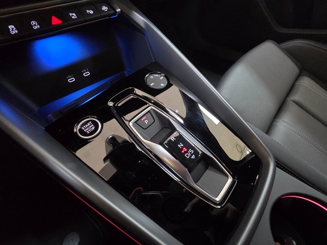 Audi A3 40 TFSI Premium 150 204 kW hp S tronic 10