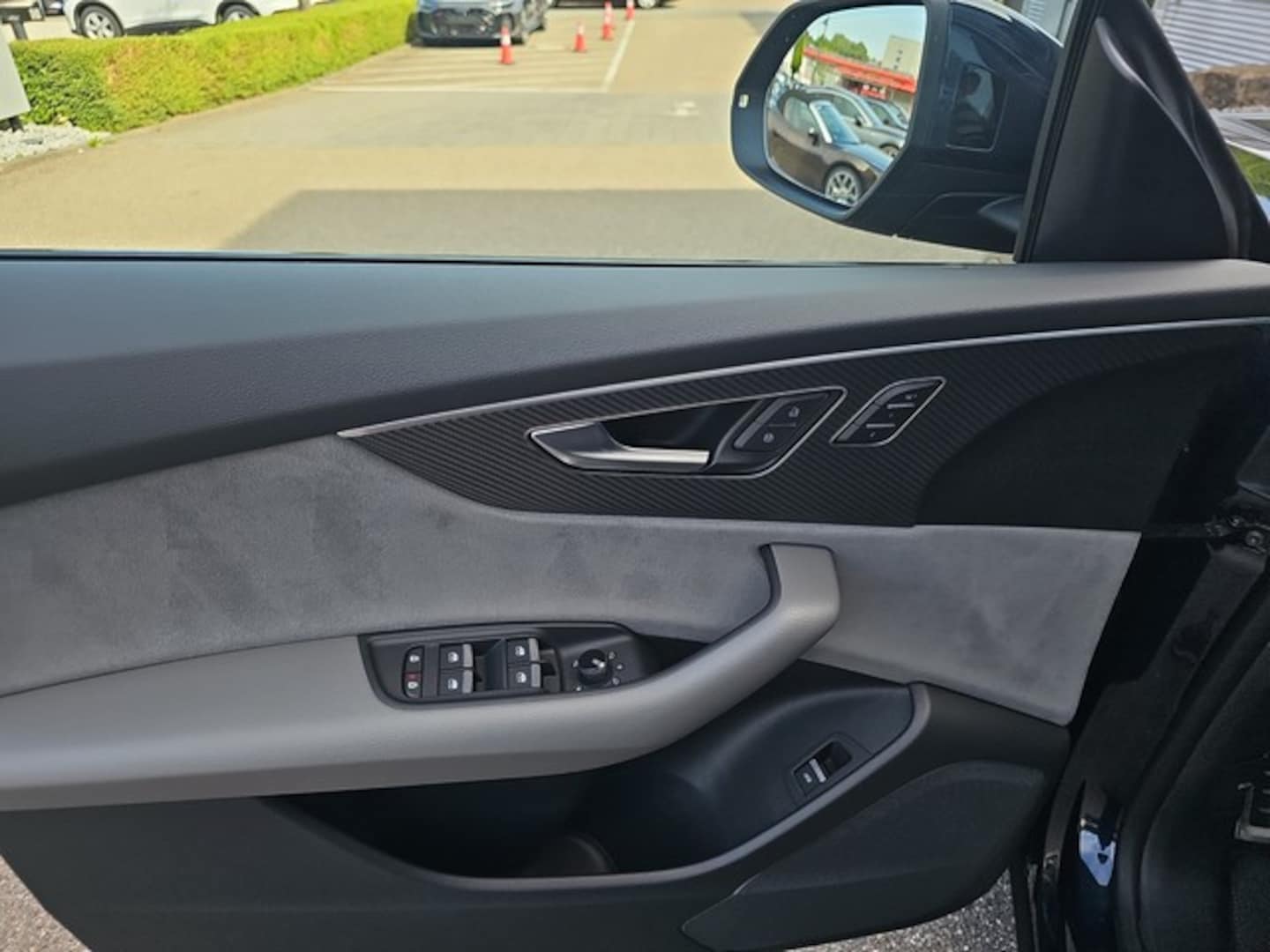 Bild über Audi Q8 SUV 50 TDI quattro tiptronic - für weitere Informationen kontaktieren Sie den Audi Partner