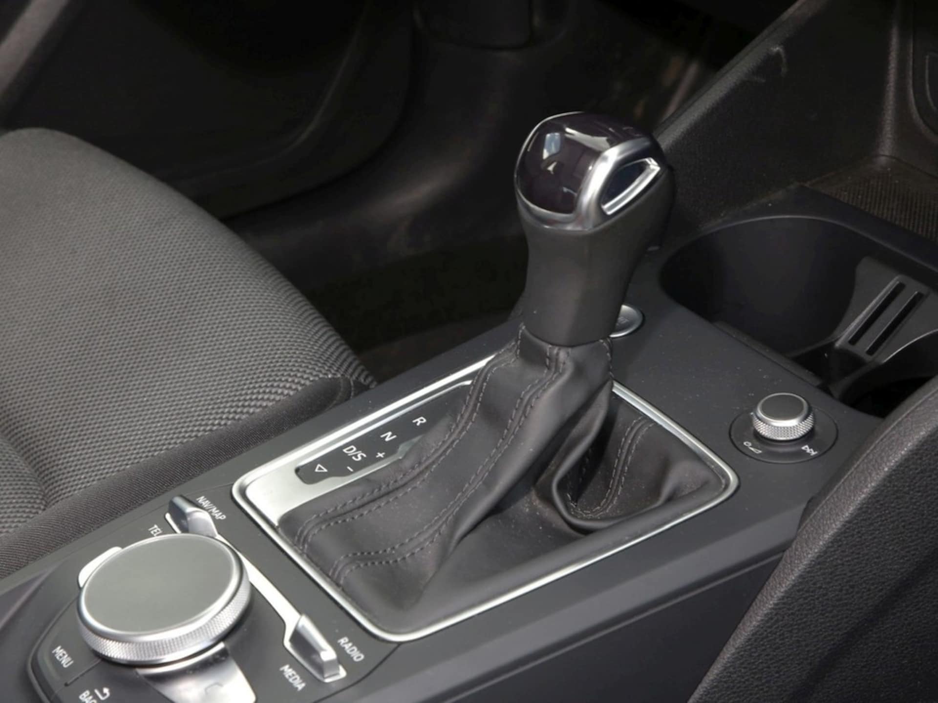 Audi Q2 S line
