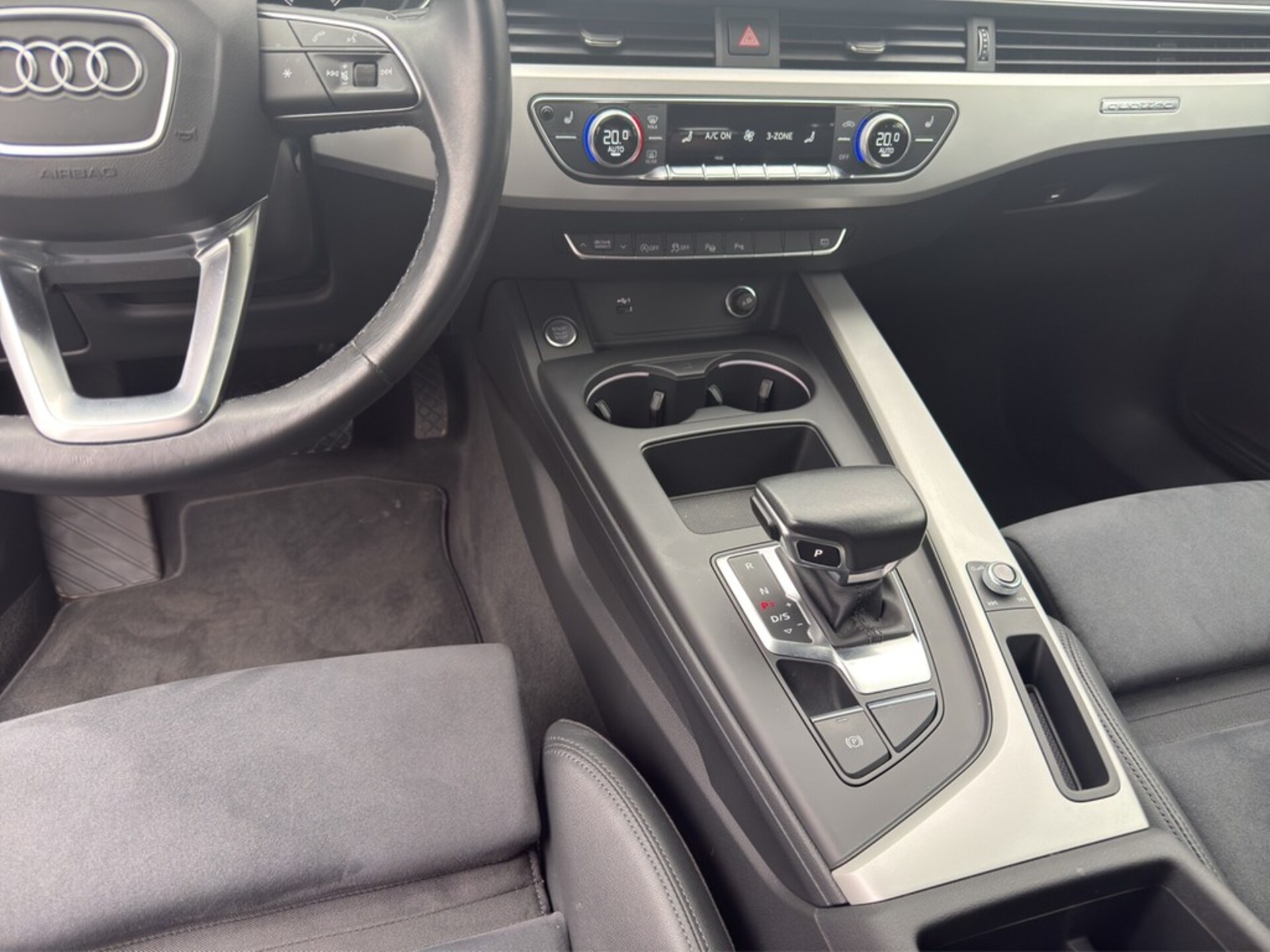 Audi A4 Avant S line