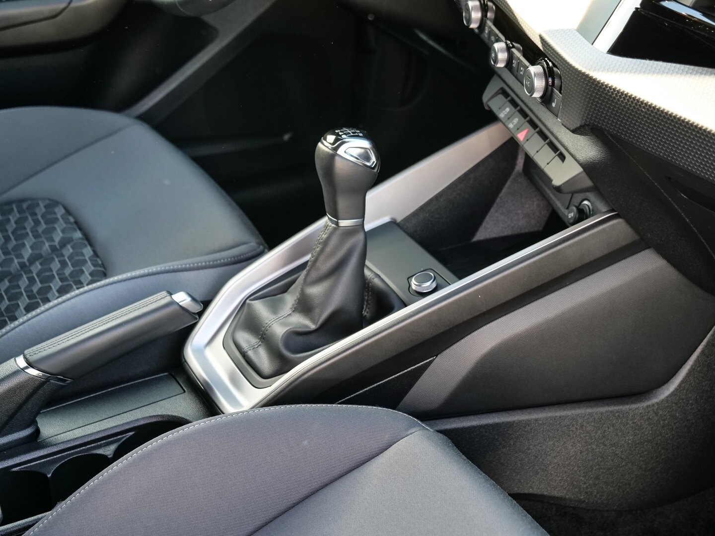 Bild über Audi A1 Sportback advanced 30 TFSI Schaltgetriebe - für weitere Informationen kontaktieren Sie den Audi Partner