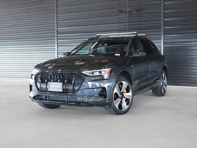 2022 Audi e-tron Premium Plus