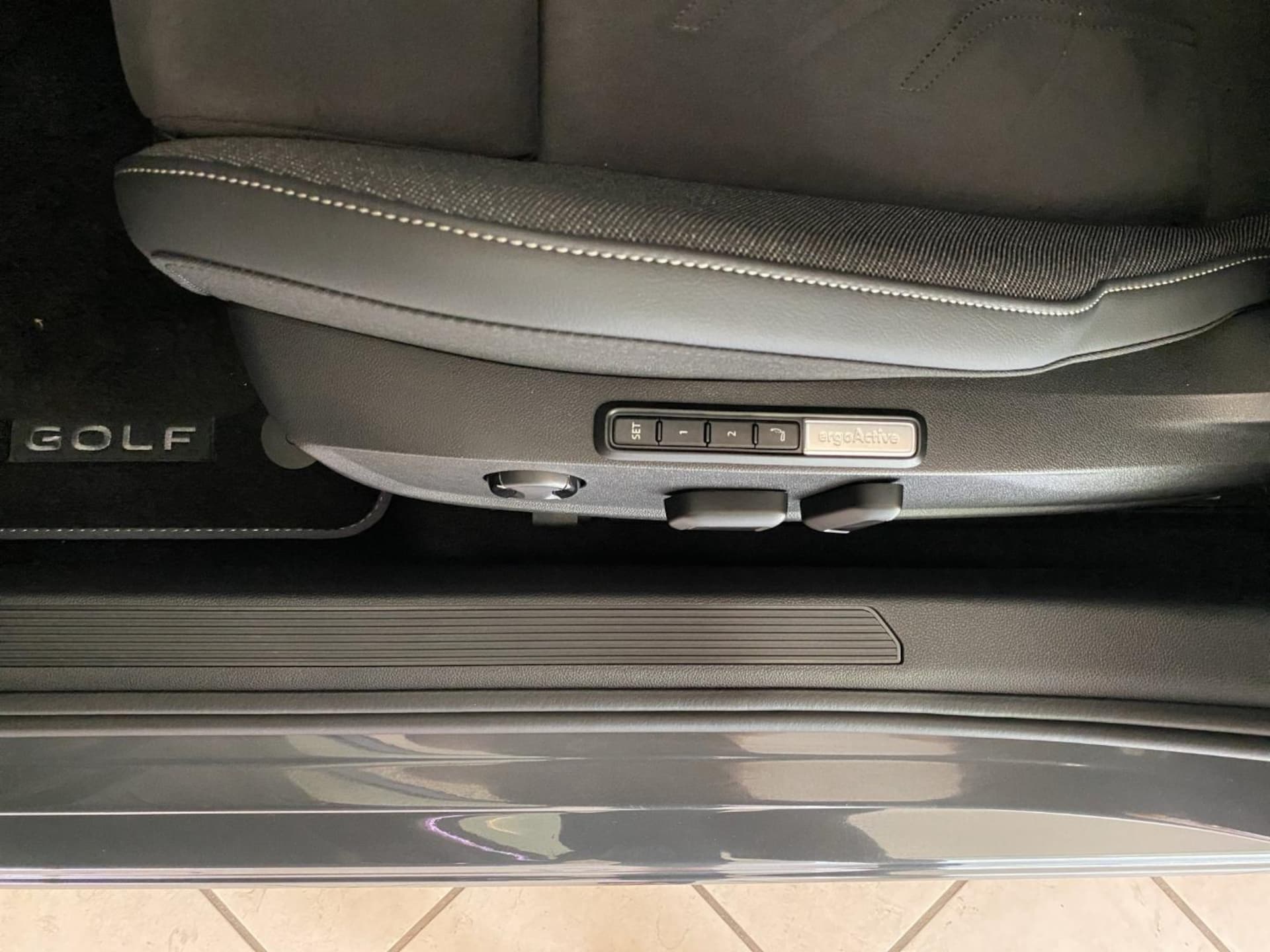 Volkswagen Golf Life