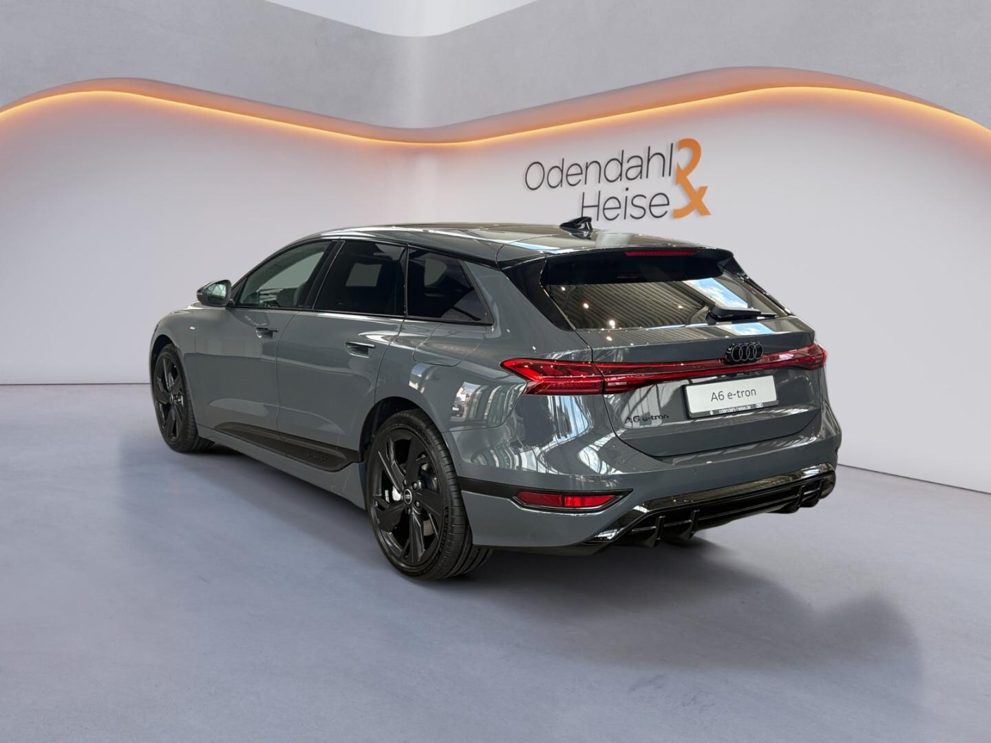 Bild über Audi A6 Avant e-tron S line business e-tron performance 270 kW - für weitere Informationen kontaktieren Sie den Audi Partner