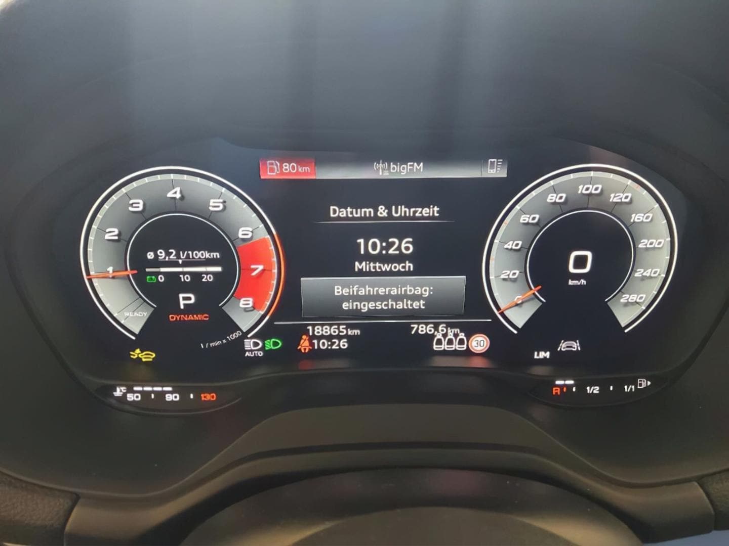 Bild über Audi Q2 S line 40 TFSI quattro S tronic - für weitere Informationen kontaktieren Sie den Audi Partner