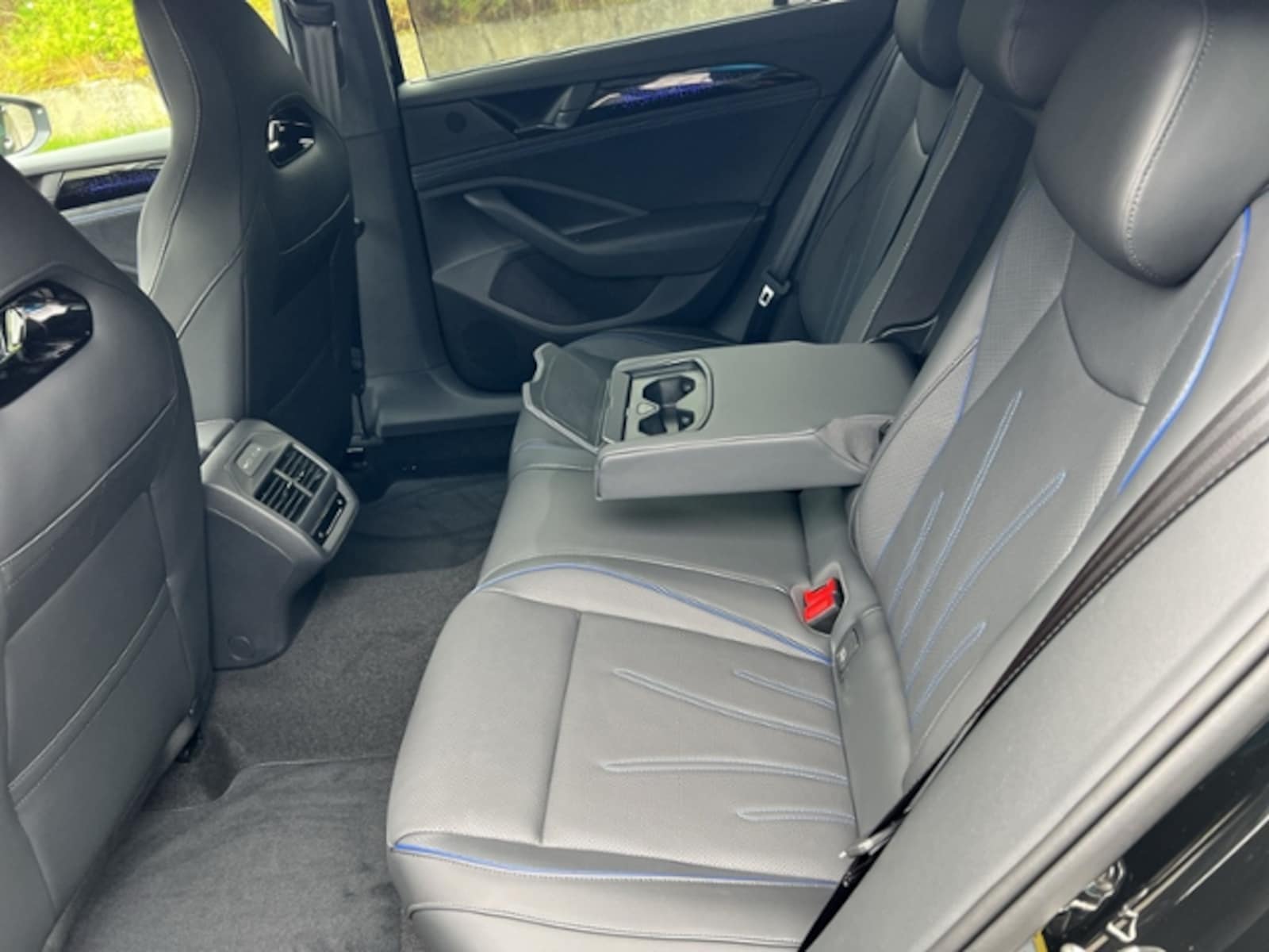 Volkswagen Passat – Bild 16