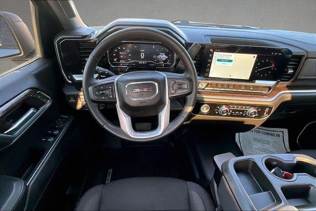 2023 GMC Sierra