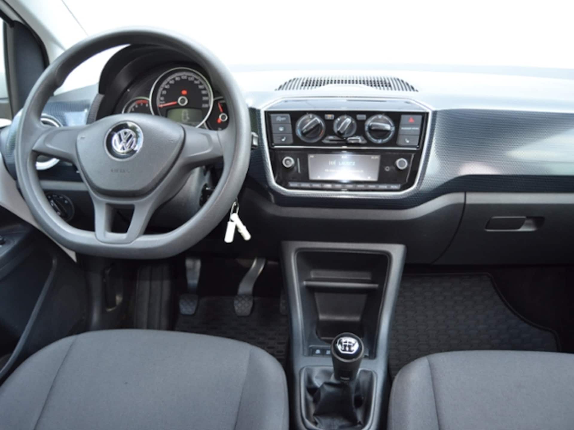Volkswagen up! move up!