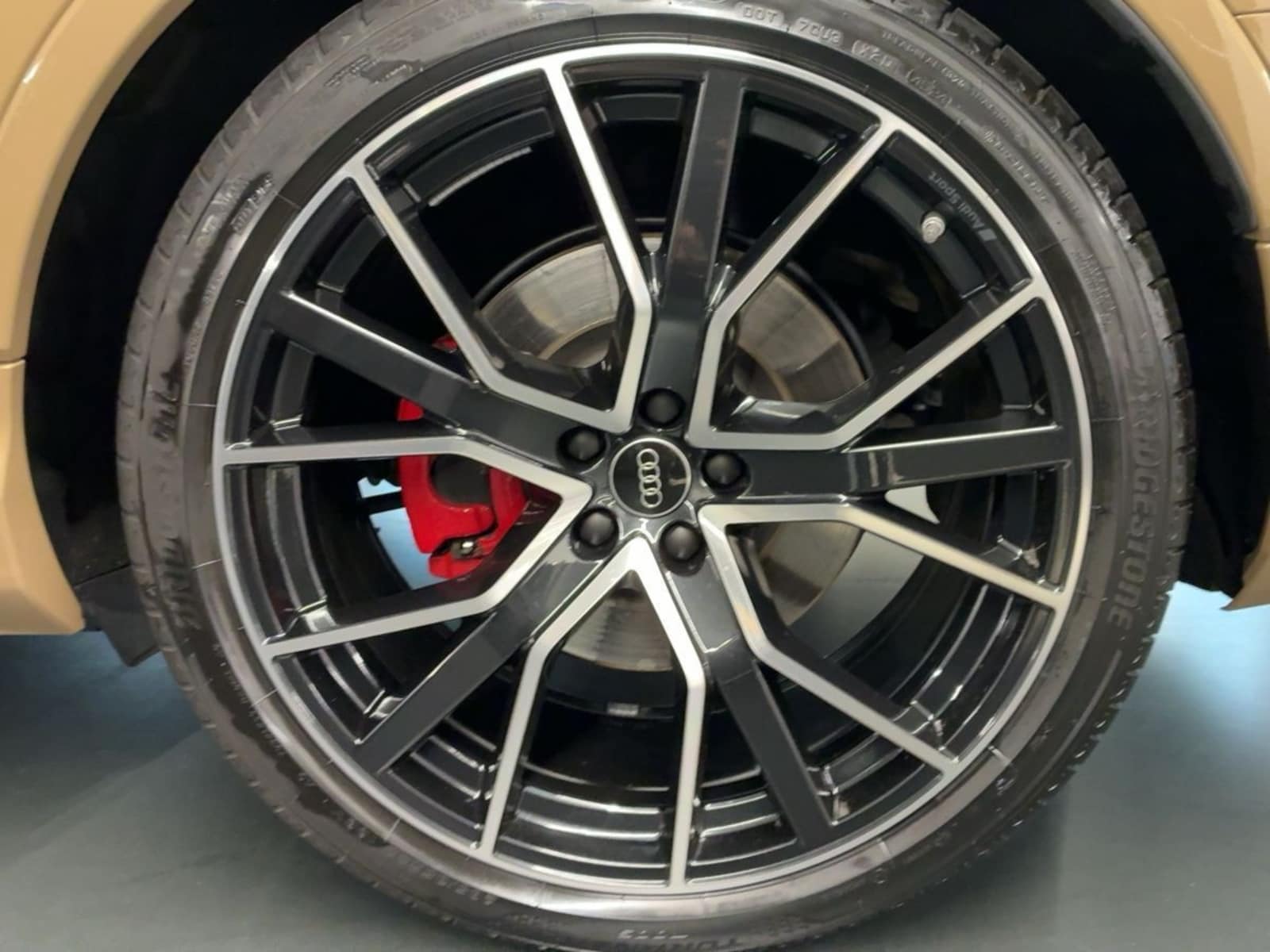 Audi SQ7 – Bild 12