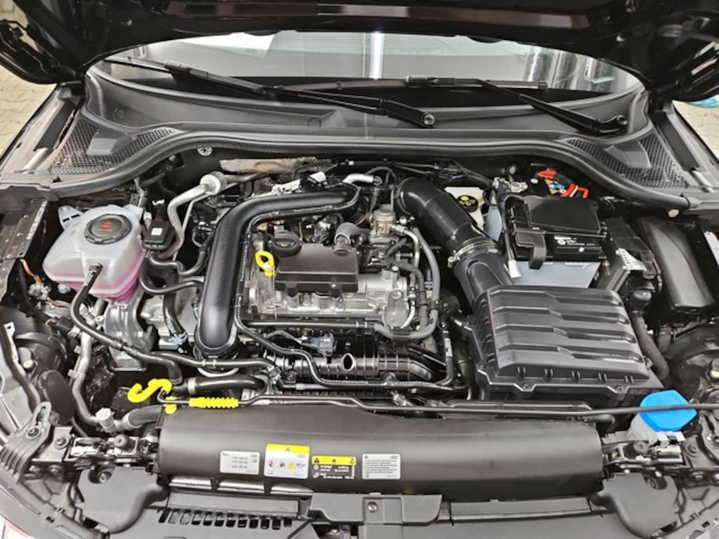 Bild über Audi A1 Sportback advanced 30 TFSI Schaltgetriebe - für weitere Informationen kontaktieren Sie den Audi Partner
